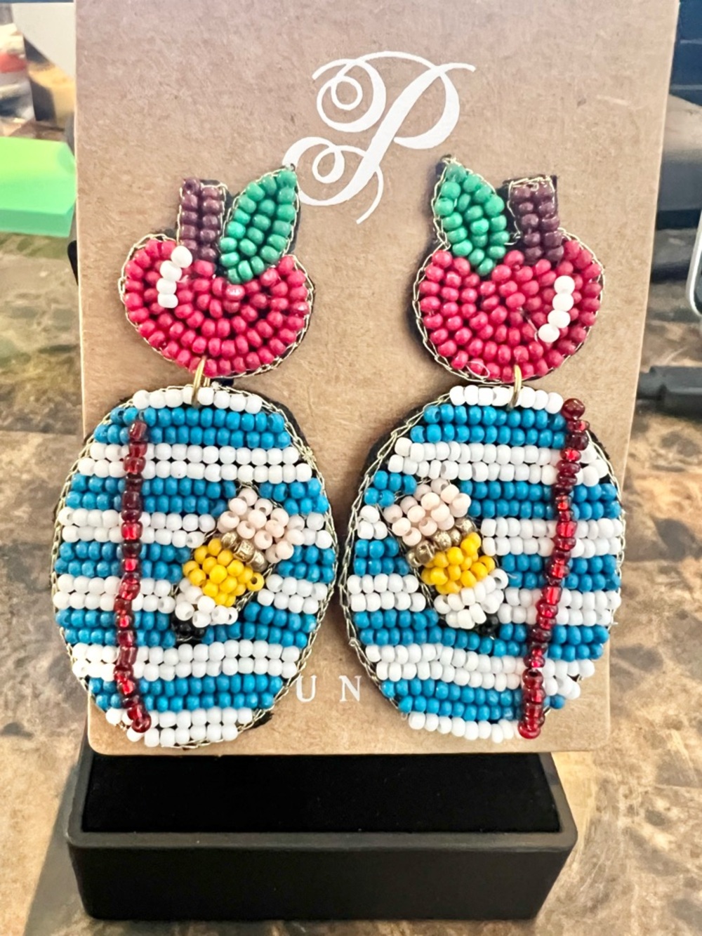NWT ♥️ Pineapple Shaped Earrings